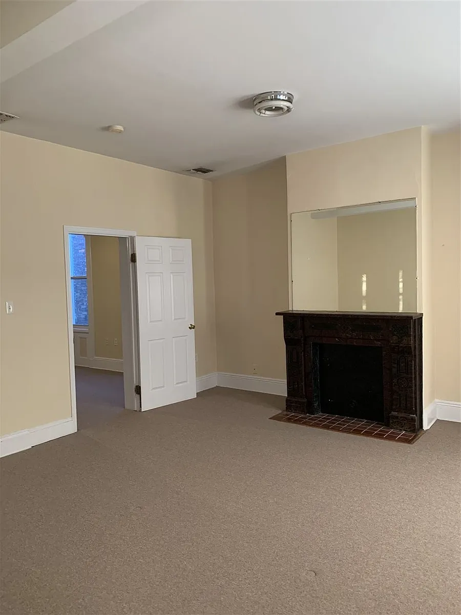 Building Photo - 1306 Central Ave #2