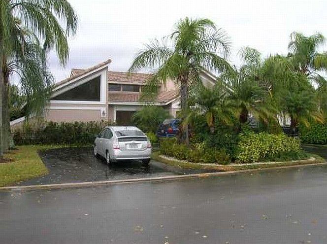 1st image of 5550 NW 66th Ave
