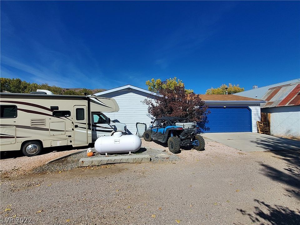 380 Market St, Caliente, NV 89008 Zillow