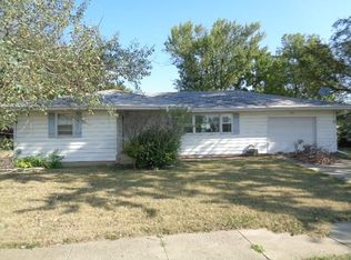 710 Pines Rd, Oregon, IL 61061