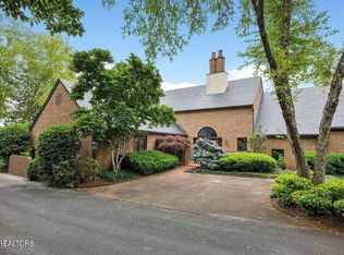 2231 Lake Ln, Knoxville, TN 37919