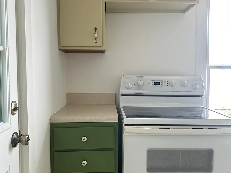 14 Purviance St — Photo 14