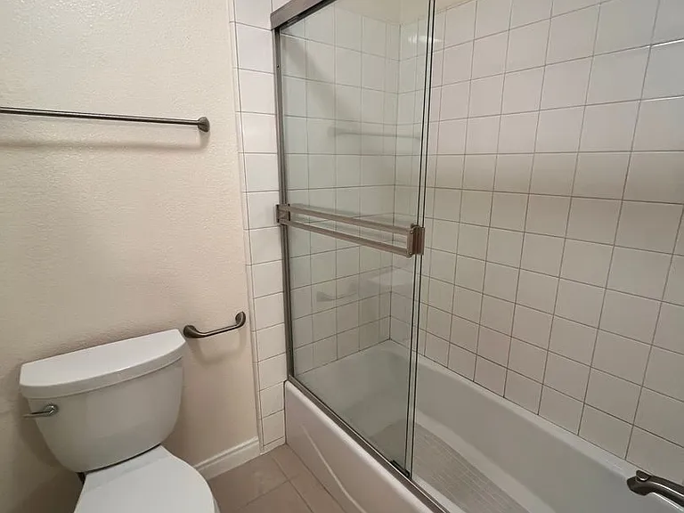 1142 Ashbury Ct — Photo 26