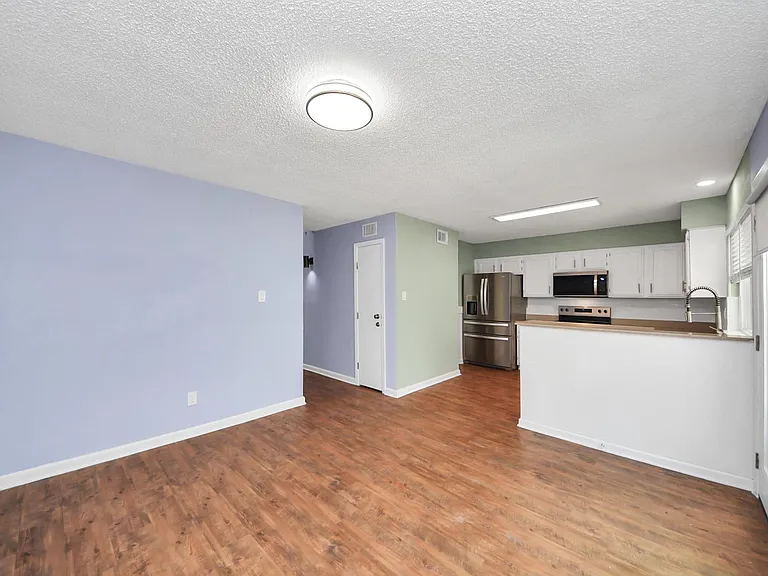 7508 Stewart Rd — Photo 15