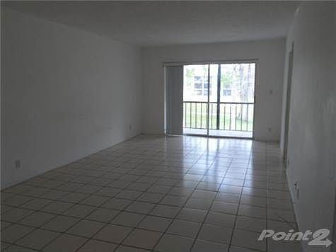 4th image of 8001 Fairview Dr APT 206