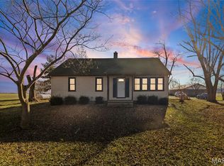 354 Pocahontas Ave, Pocahontas, IL 62275