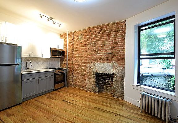 3rd image of 774 Franklin Ave APT 2C