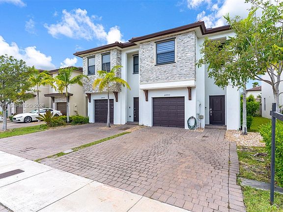 3rd image of 24900 SW 107th Ct