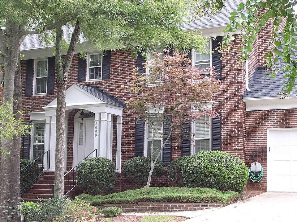 What a gorgeous home!