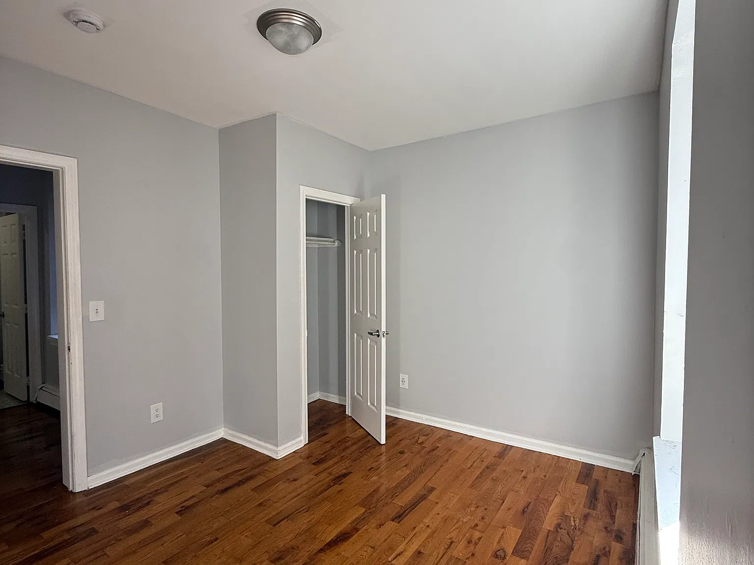 2 bed, 700 sqft, $1,750 — Photo 4