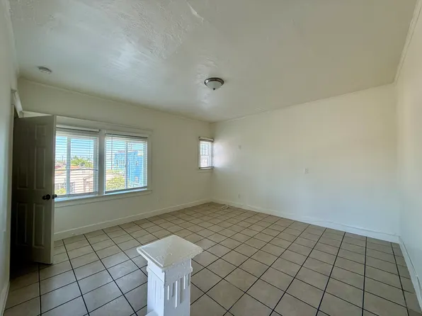 532 E Esther St, Long Beach, CA