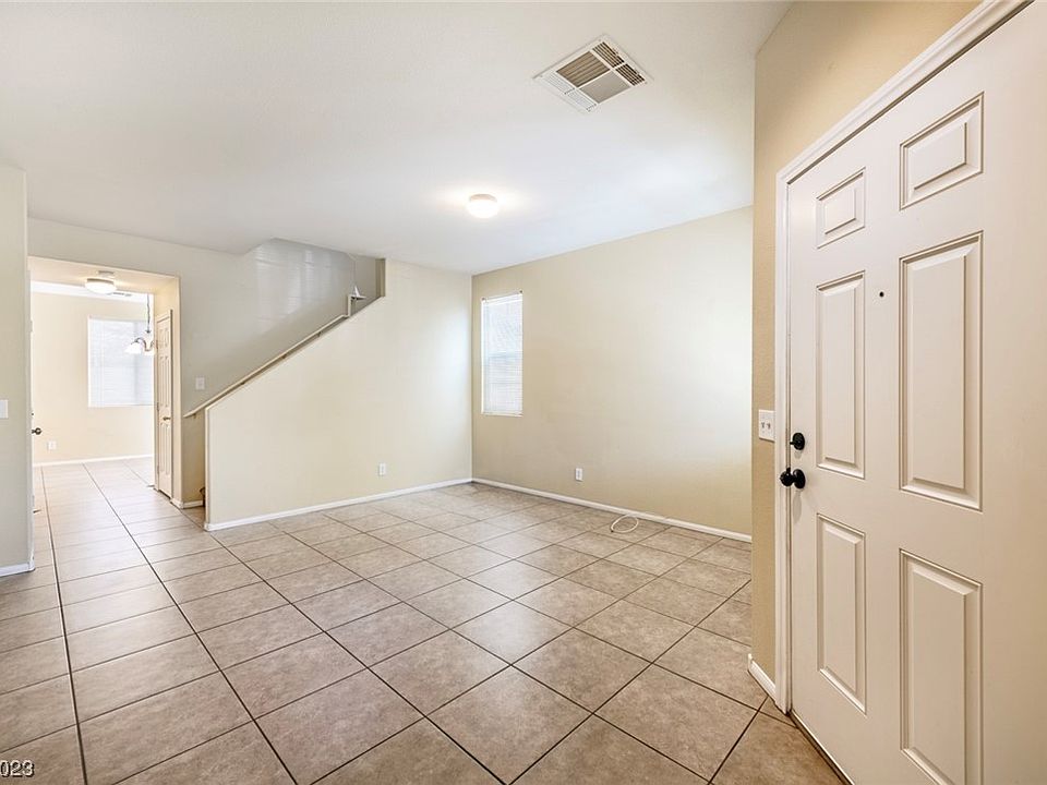 7692 Hampton Cove Ln, Las Vegas, NV 89113 Zillow