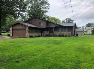 5550 Akins Rd, North Royalton, OH 44133