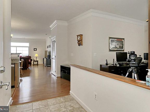 5th image of 680 Watermans Dr APT 506