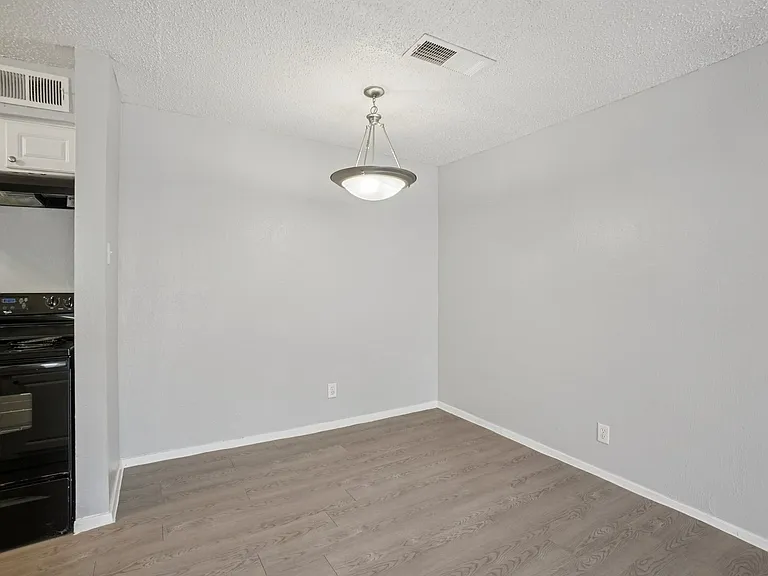 Don't Miss Out Biltmore Homes Leasing Fast — Photo 107