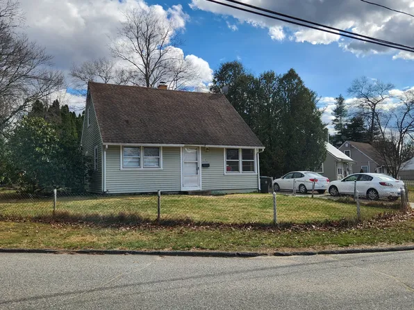 18 Lynwood Drive, Windham, CT 06226