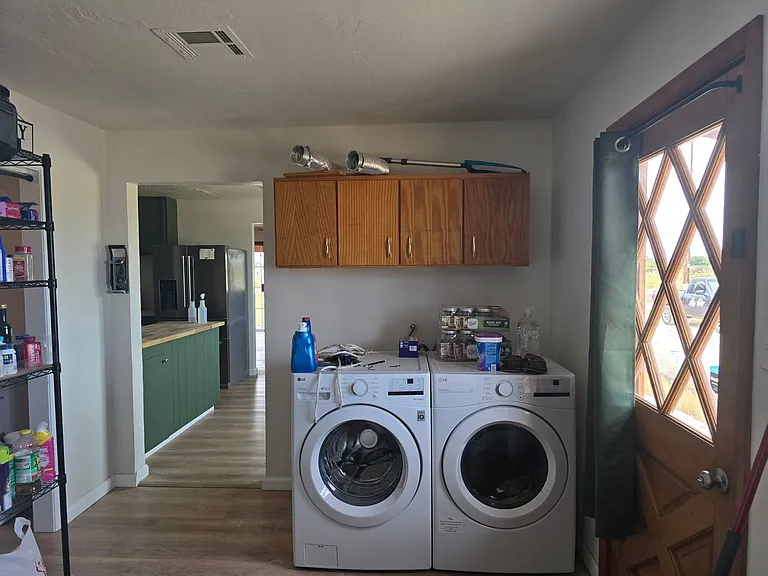 5363 Weiman Ave — Photo 8