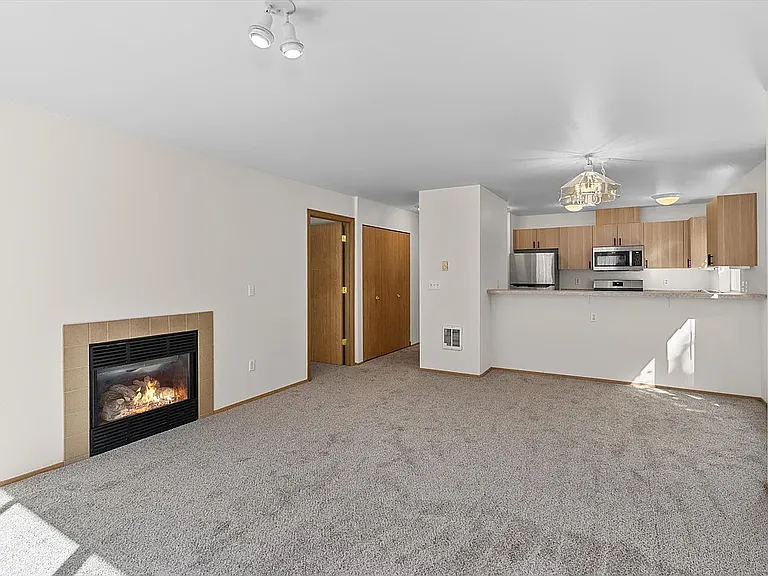 17726 12th Ave NE #102 — Photo 5