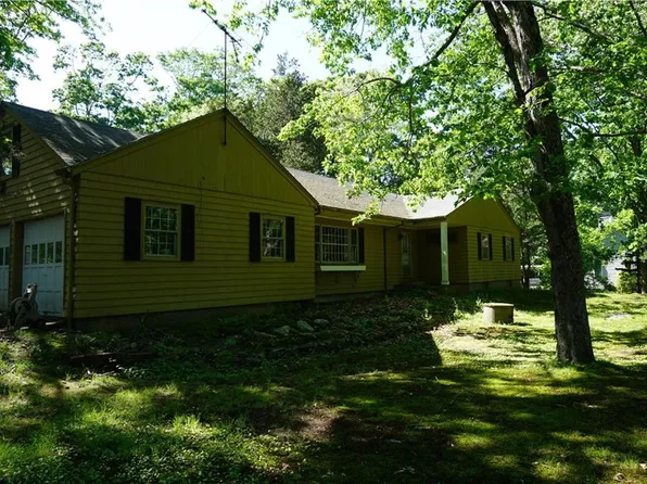 70 Duck Cove Rd, North Kingstown, RI 02852