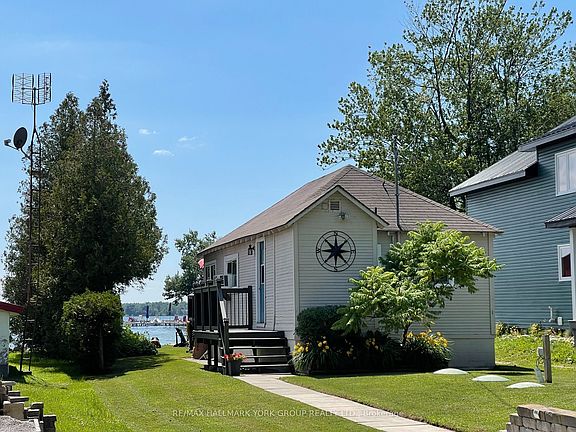 2nd image of 4464 Plum Point Rd