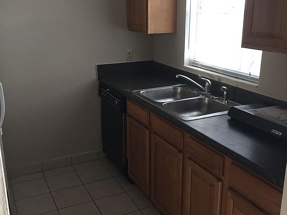 2nd image of 1322 E Fort King St APT 1