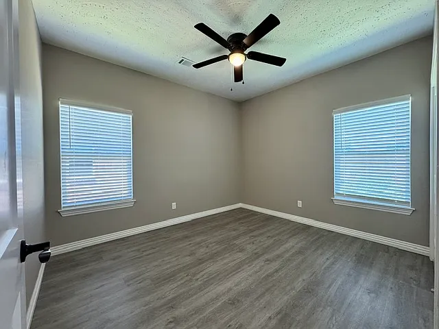 305 N 13th St #101 — Photo 14