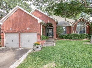 3521 Paint Brush Ln, Bedford, TX 76021
