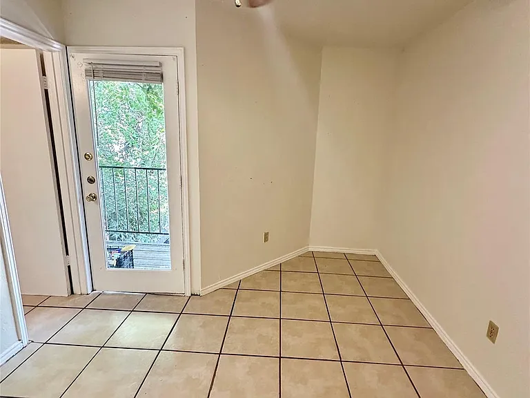 4322 Gillis St #204 — Photo 24