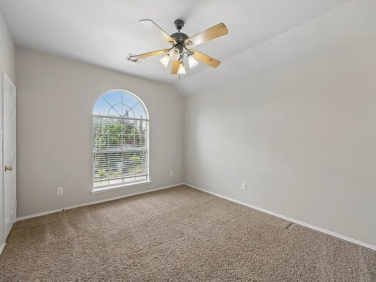 3702 Senada Trl — Photo 7