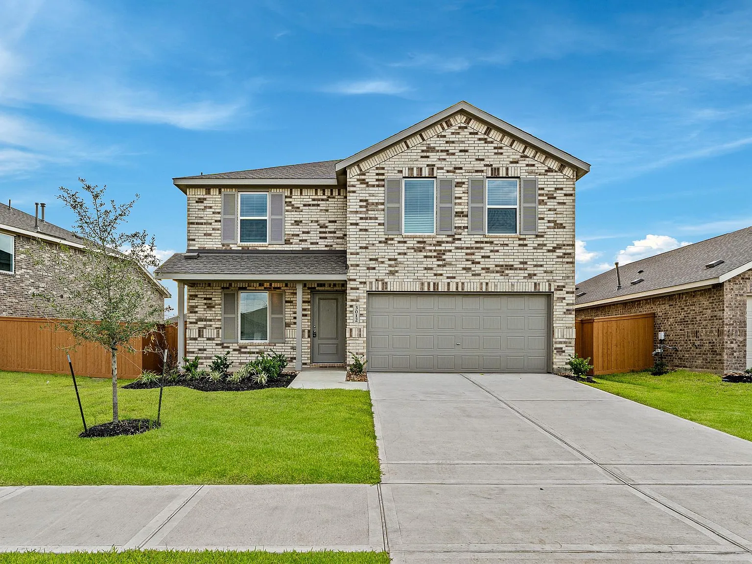 4 bed, 2.5 bath, 2045 sqft, $2,500 — Photo 4