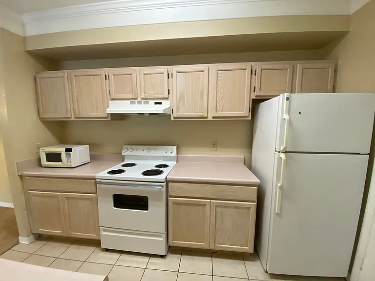 11490 Villa Grand #209 — Photo 9