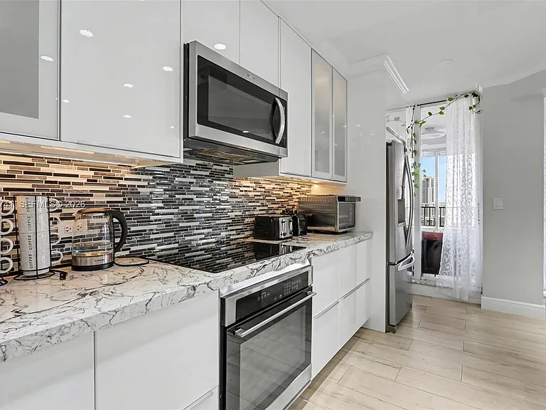 300 Three Islands Blvd #Penthouse 3A — Photo 26
