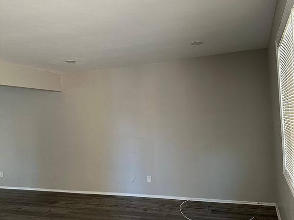 2nd image of 15337 1/2 Woodruff Pl