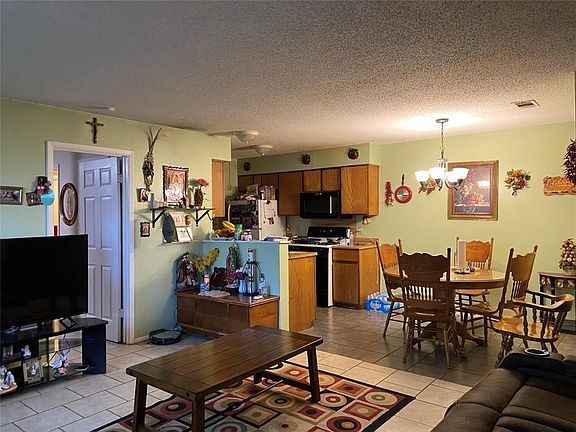 4th image of 706 Osage Dr