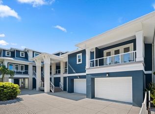 1720 Santa Barbara Dr, Dunedin, FL 34698