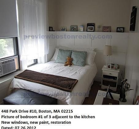 3rd image of 448 Park Dr #B10