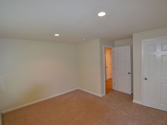 5th image of 400-402 Merrimac St #400-2