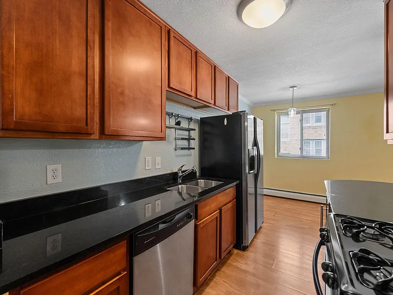 3120 Hennepin Ave #205 — Photo 8