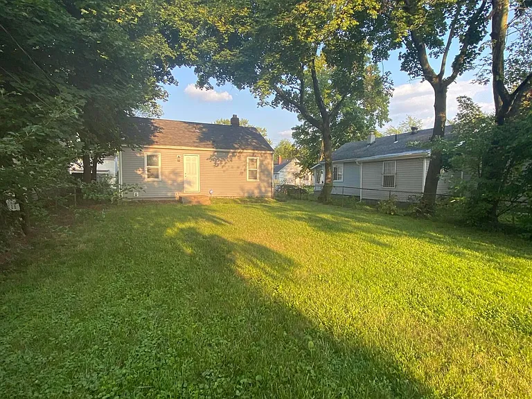 2299 Hamilton Ave — Photo 18