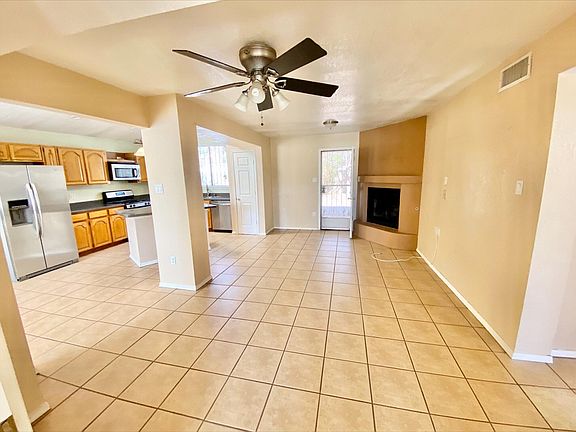 5th image of 2037 Gus Moran St