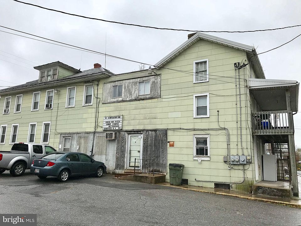 2nd image of 5 E Elger St