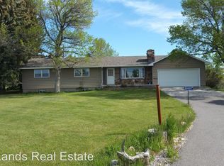 4106 Riverview Rd, Riverton, WY 82501