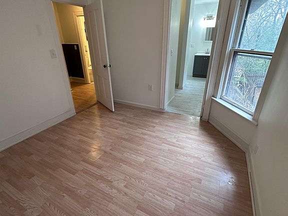 5th image of 2232 Hillside Ave