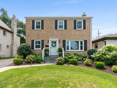 447 Ridge Ave, Clarendon Hills, IL, 60514