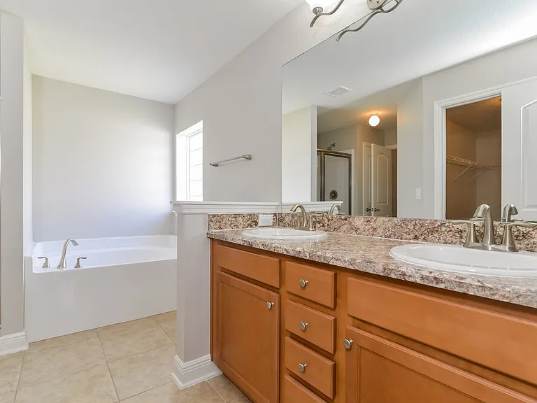 905 Chestnut Dr — Photo 12