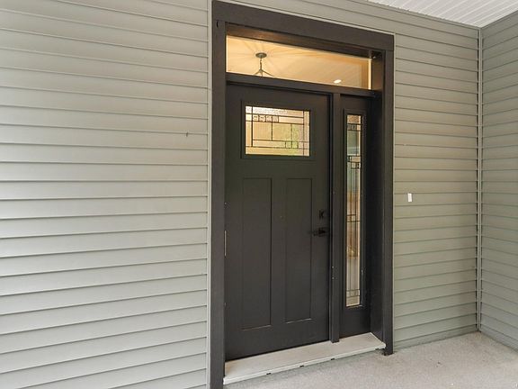 4th image of 279 Westwood Rd