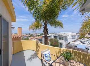 702 10th St, Hermosa Beach, CA 90254
