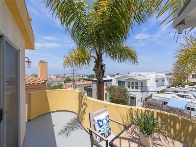 702 10th St, Hermosa Beach, CA, 90254