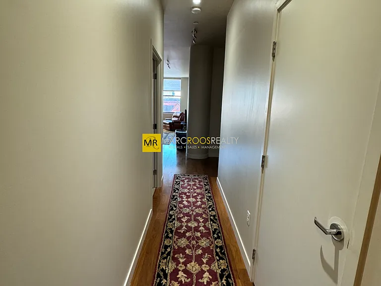 285 Columbus Ave — Photo 7