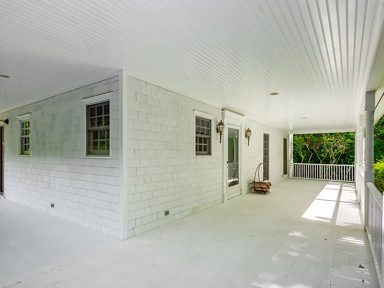 283 Wainscott Harbor Rd — Photo 21